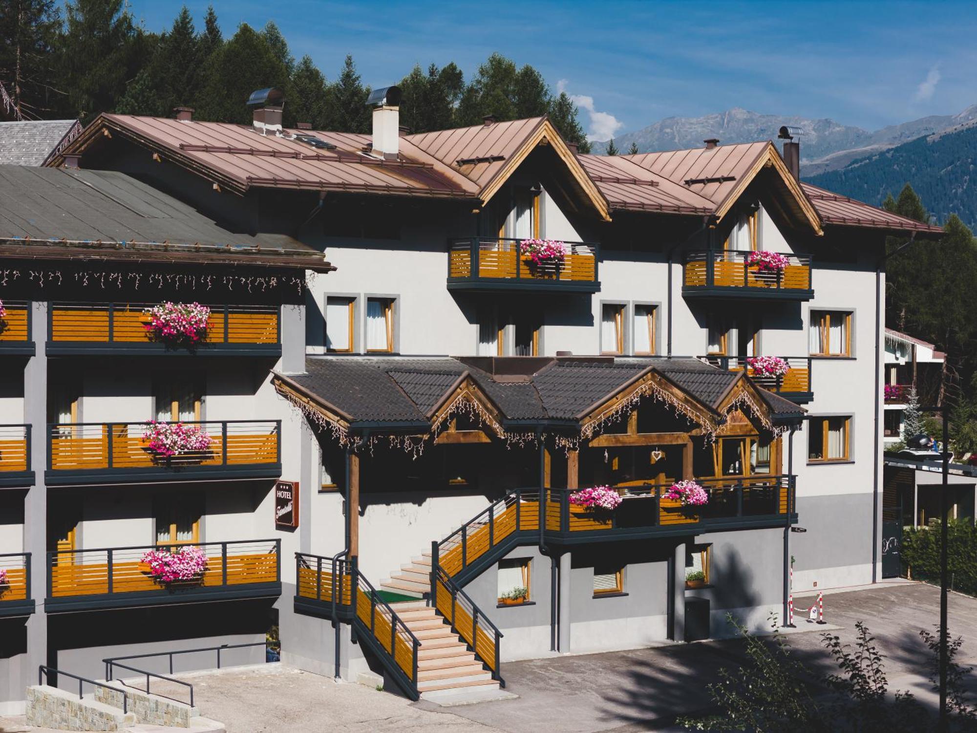 Hotel Fantelli Folgarida Exterior foto